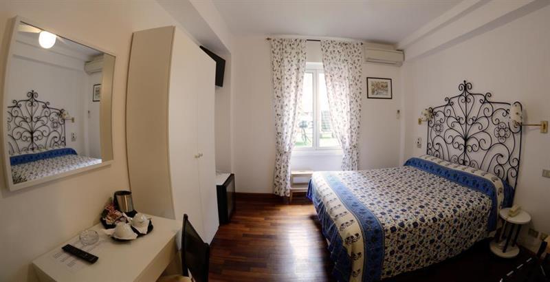 Nazionale Hotell 3*